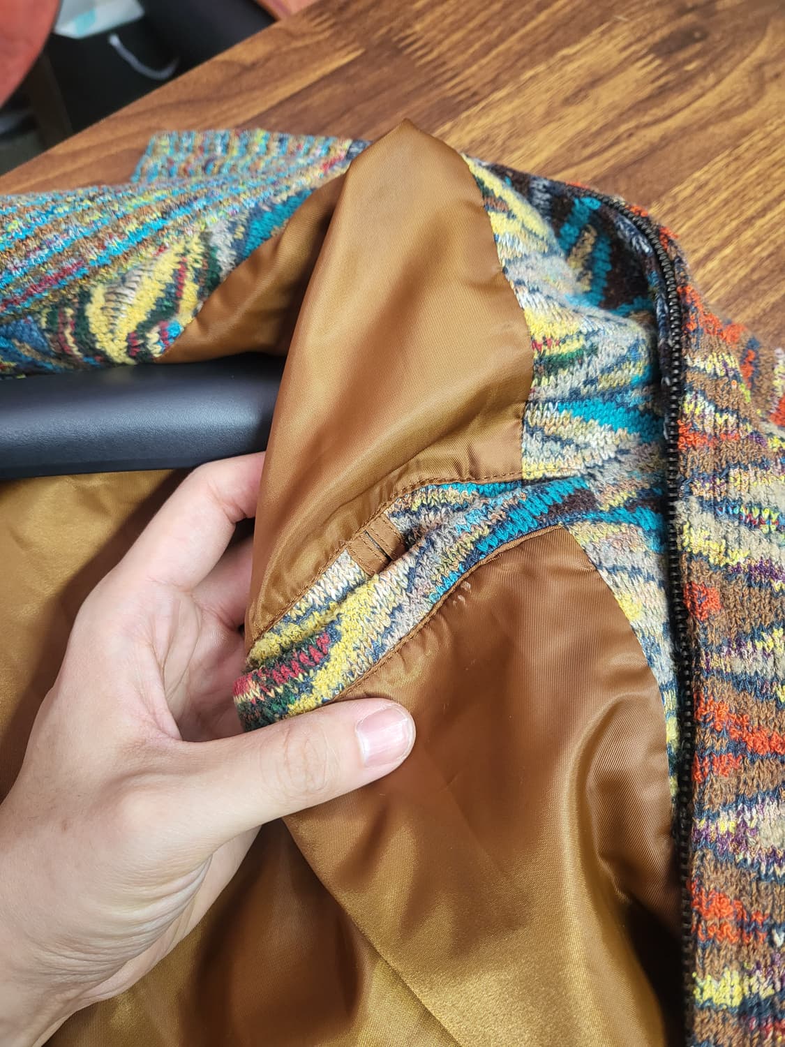 caperdoni 미쏘니 패턴 니트 집업 상품이미지4