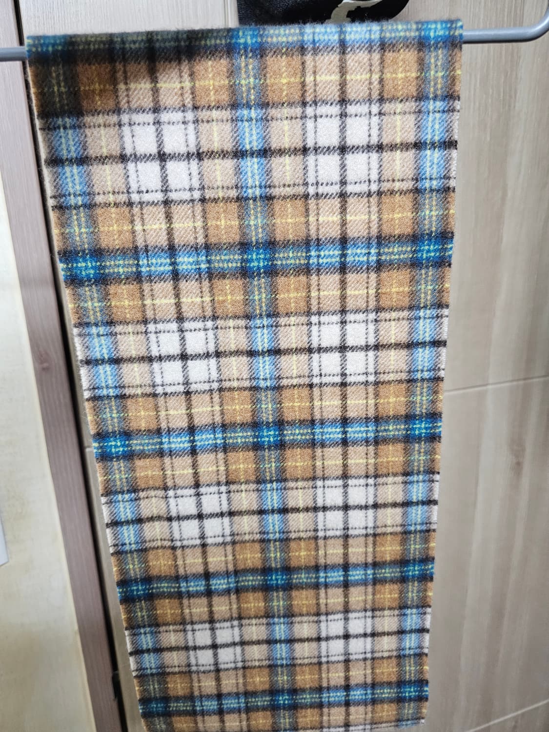 오라리 23fw 머플러 AURALEE 캐시미어 체크 스톨a23am01cm 상품이미지4