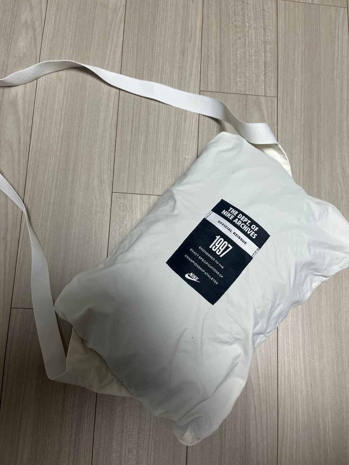 나이키 패커블 바람막이 상품이미지4