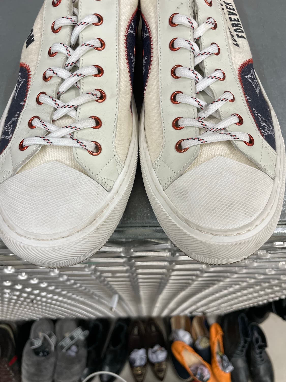 루이비통 로우탑 타투 스니커즈 9 상품이미지7