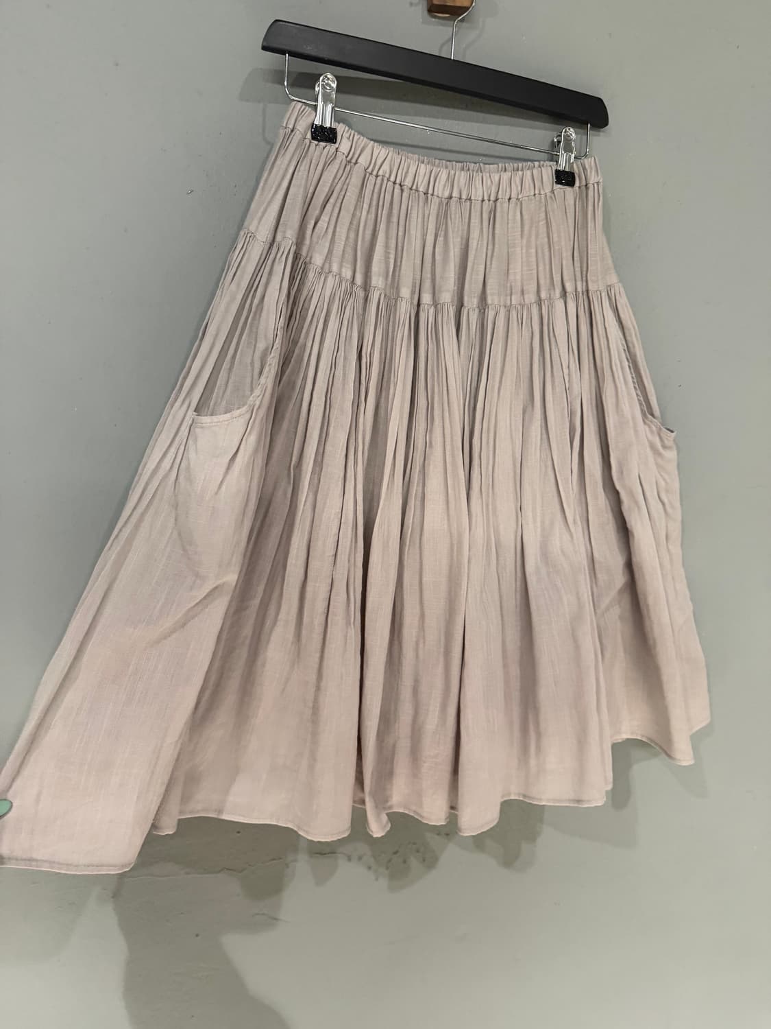 mute beige pleats detail skirt 상품이미지6