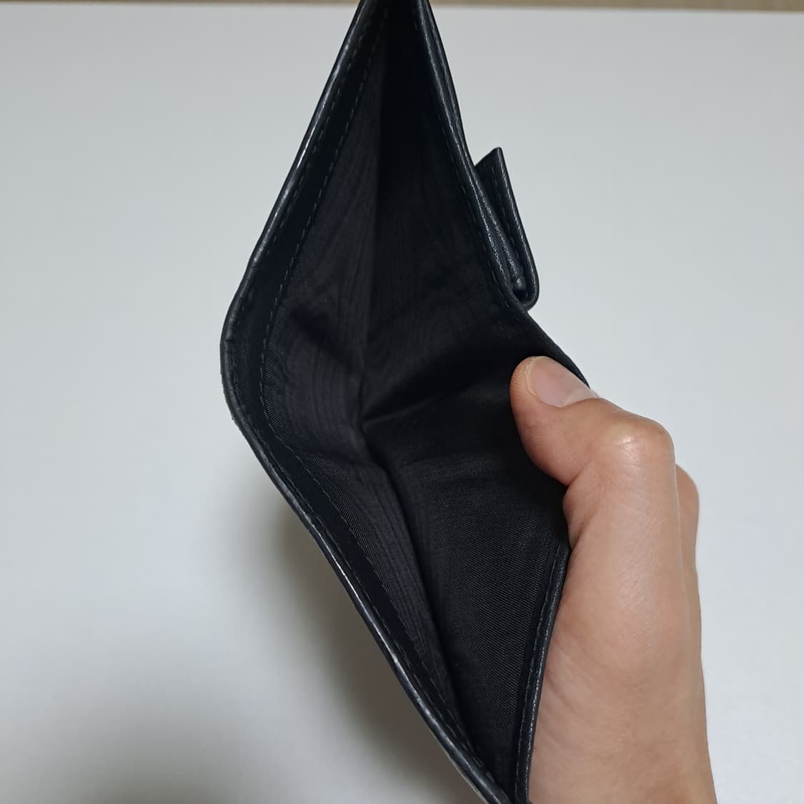 [100%/정품] 프라다 비텔로 그레인 금장 로고 반지갑 블랙 상품이미지5