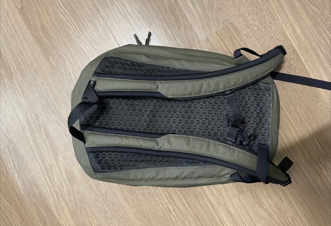 아크테릭스 그랜빌 16 카키 깔끔!  상품이미지4