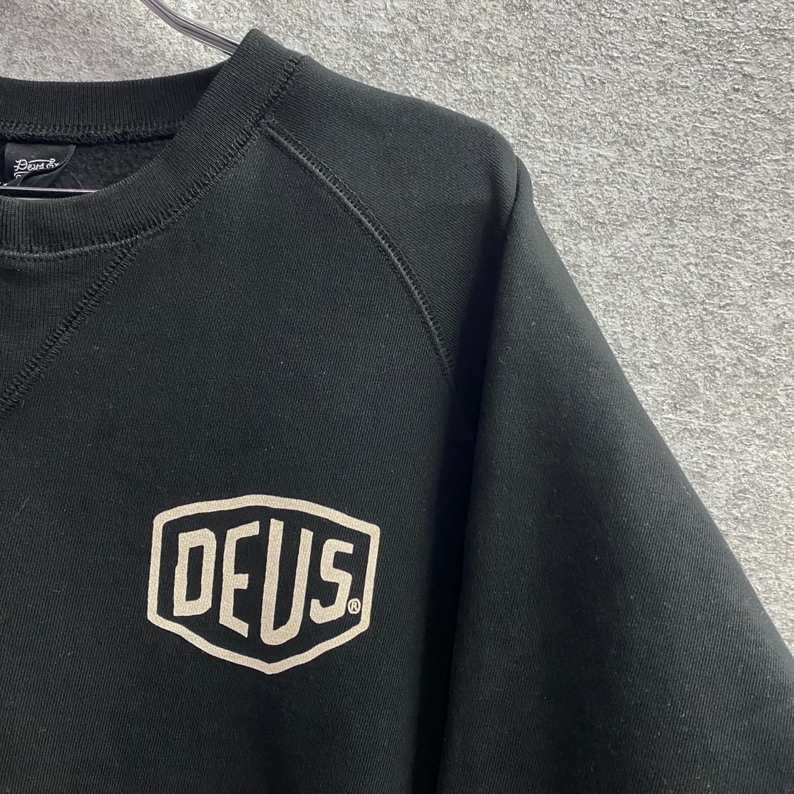 데우스 엑스 마키나 서울 아드레스 크루넥 블랙 맨투맨 B3602 상품이미지3