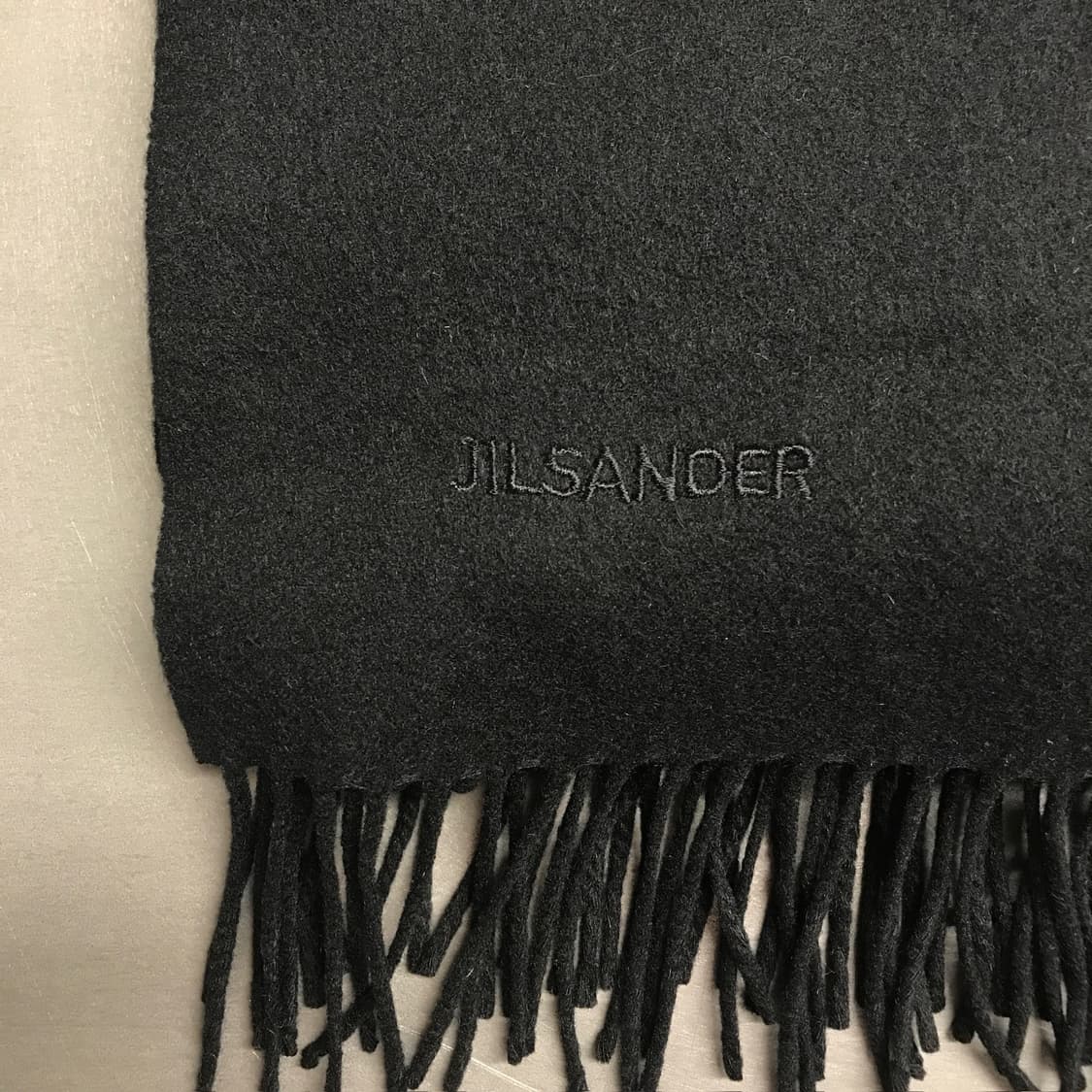 질샌더 로고 머플러 블랙 상품이미지4