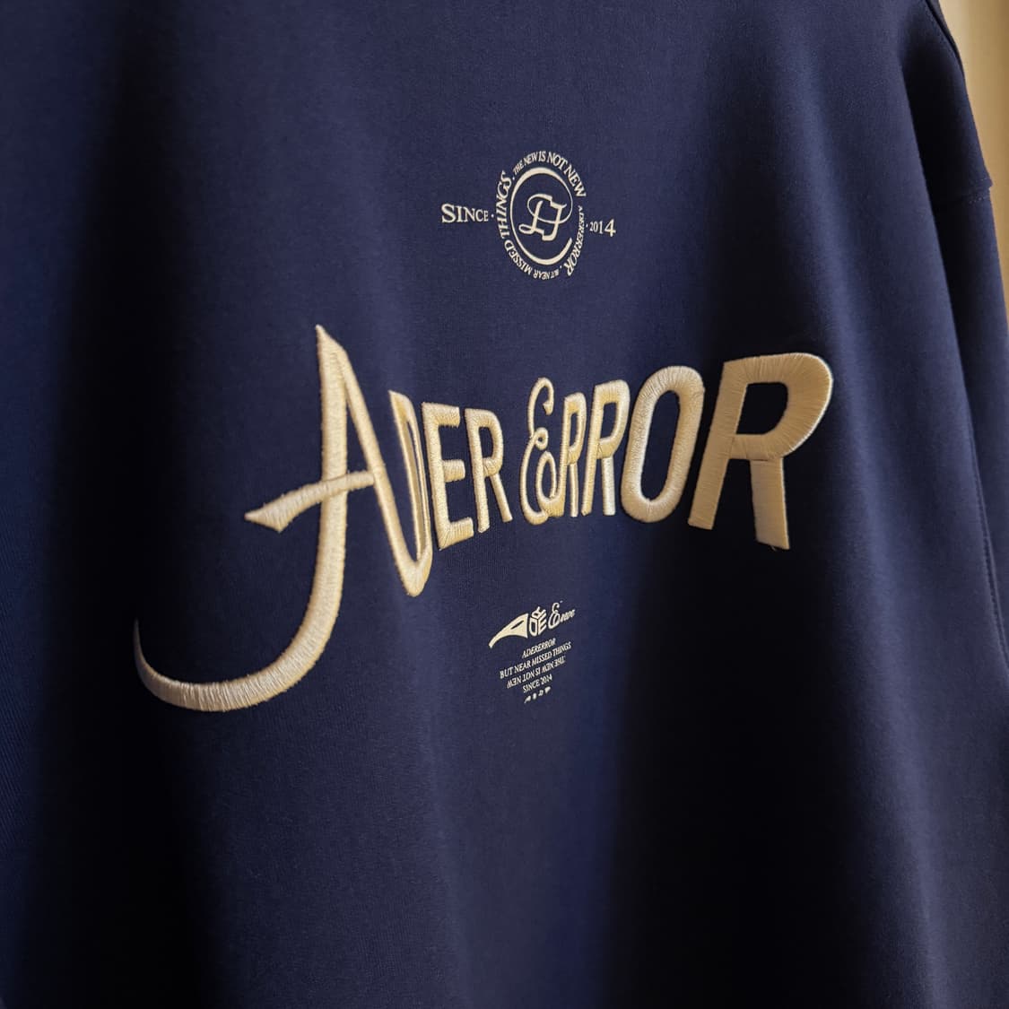 [A3]아더에러베리프 스웻셔츠 Navy 상품이미지4