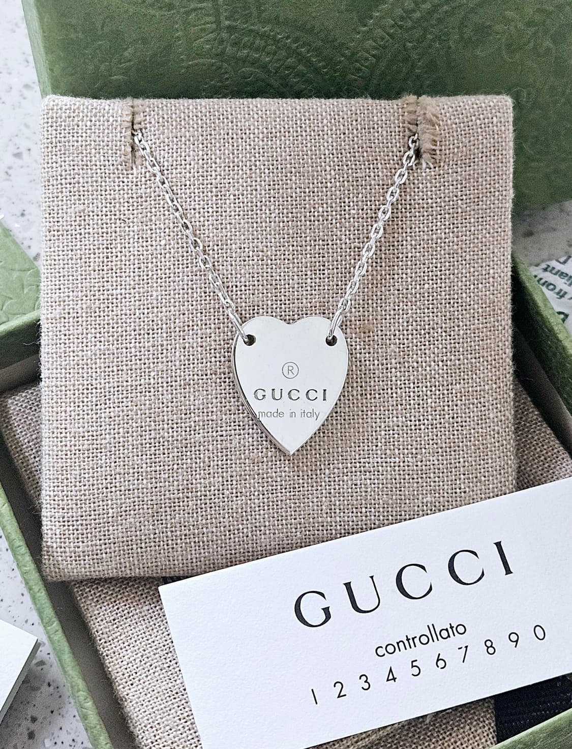 [상태최상] 구찌 트레이드마크 하트 목걸이 [정품/택포함풀구성] 상품이미지1