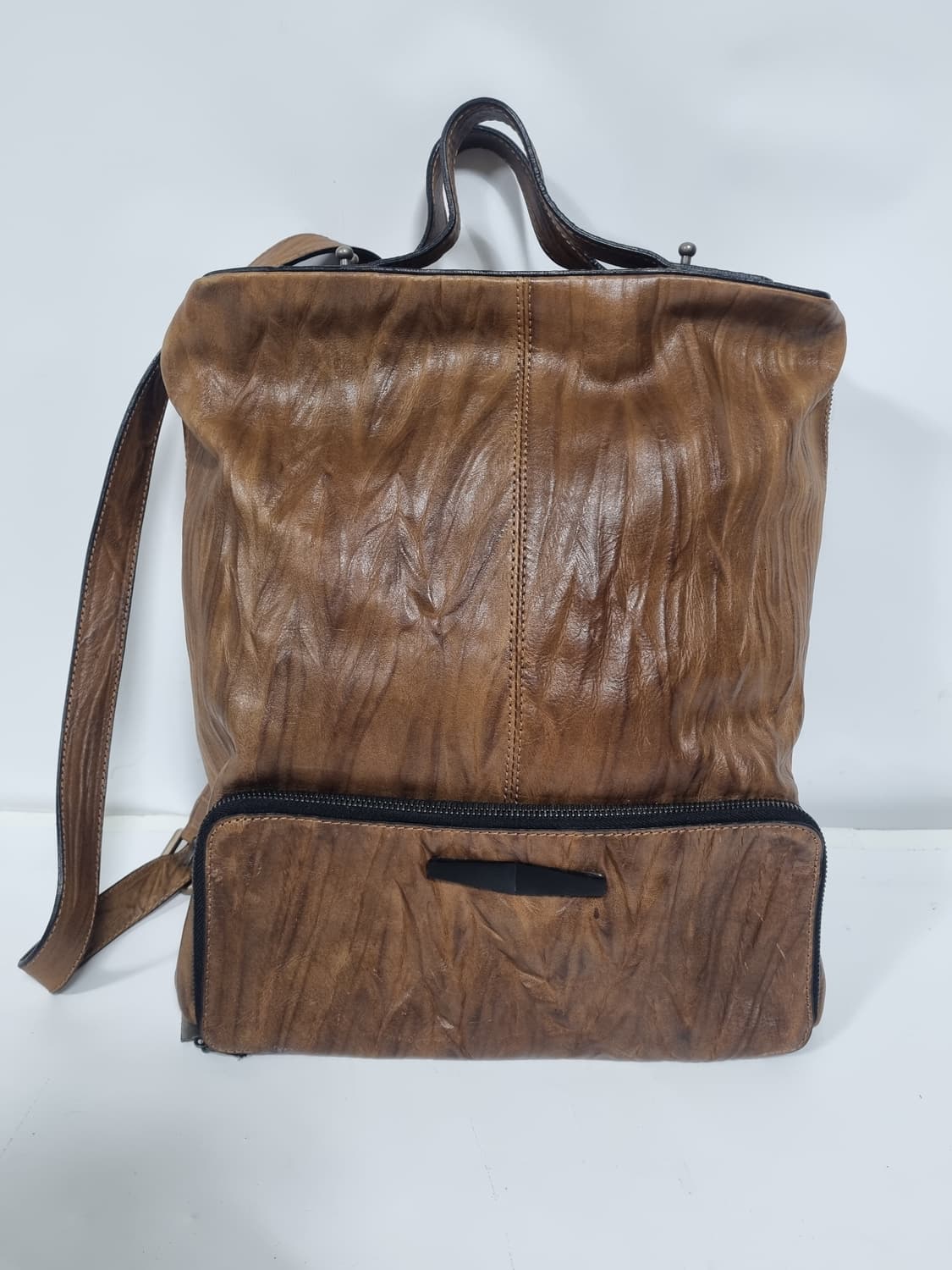 루즈앤 라운지 빈티지 브라운 가죽 백팩 상품이미지1