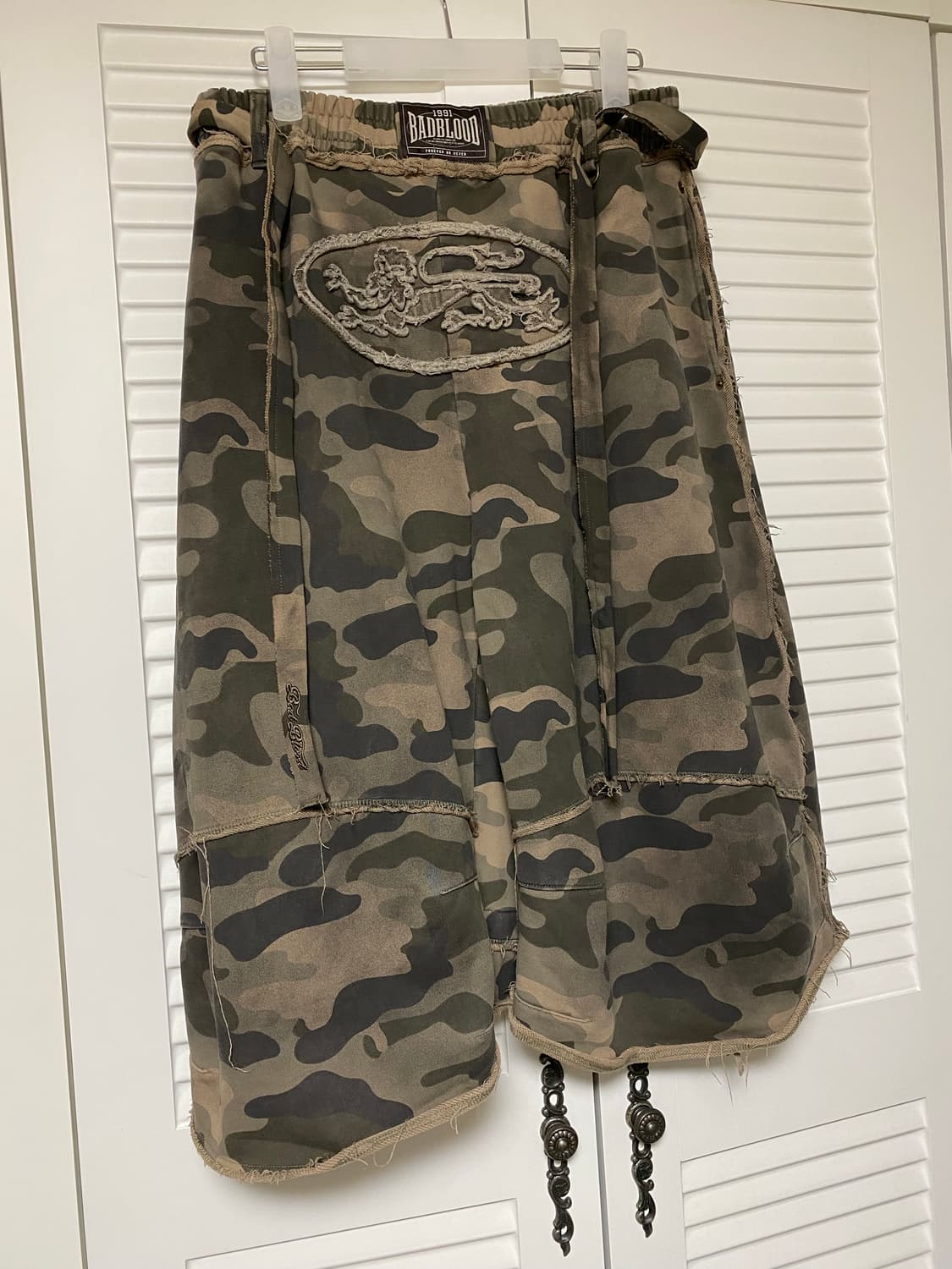 배드블러드 카모 버뮤다 팬츠 S 상품이미지1