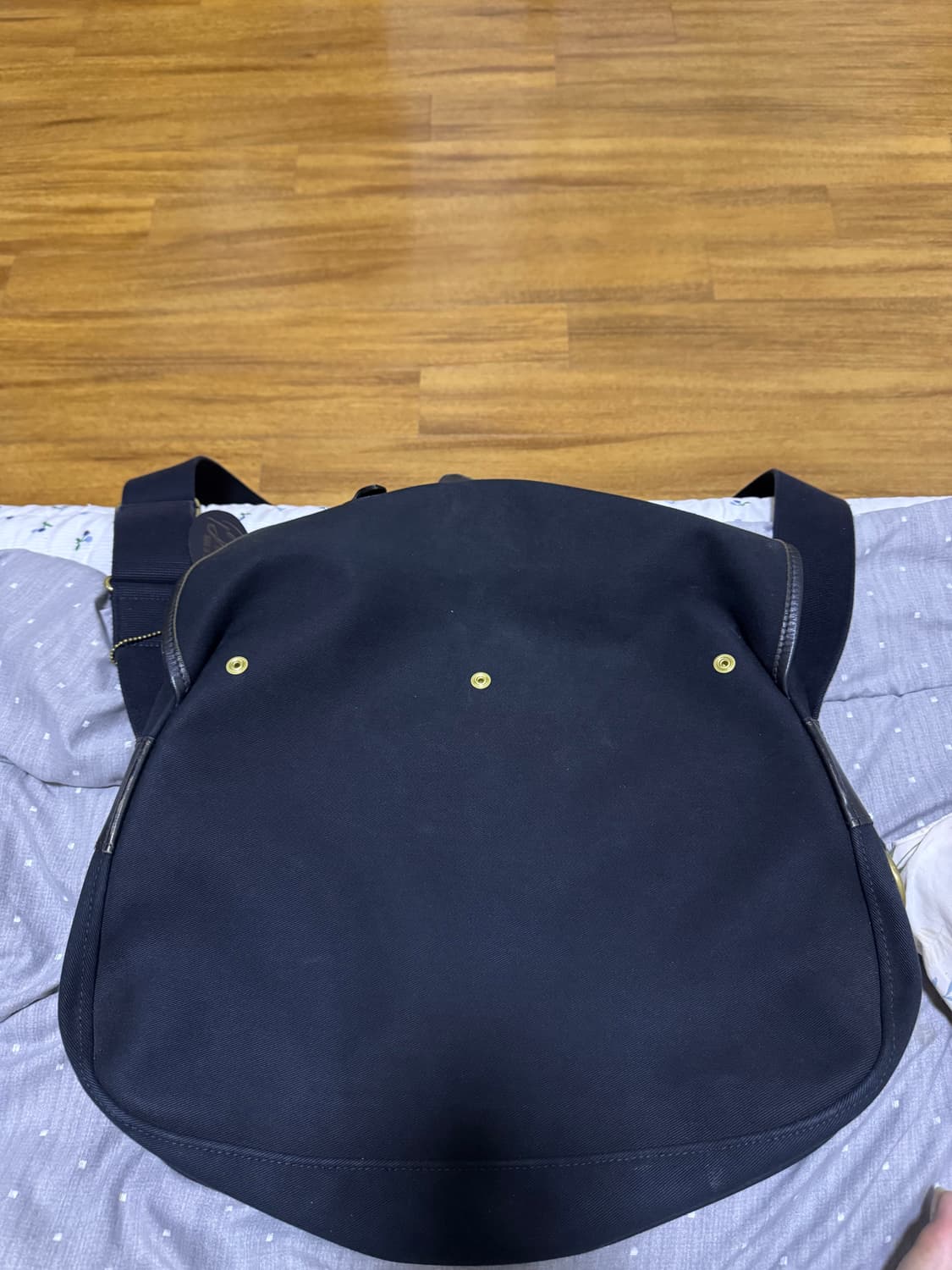 brady bag / 브래디백 아리엘 라지 사이즈 팝니다 상품이미지4