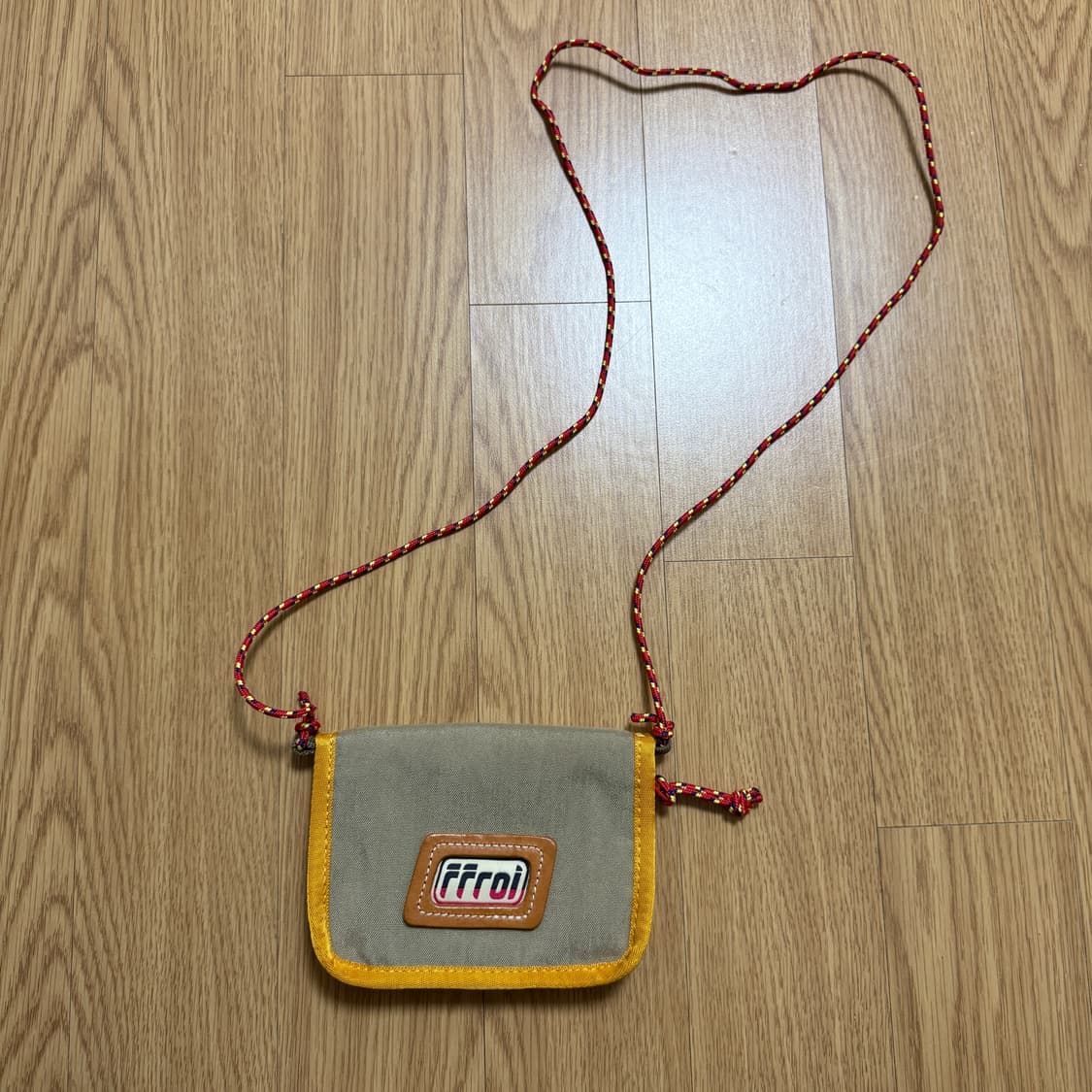 프루아 FFROI 트래블러 월렛 여권지갑 겸 미니백 가방 상품이미지2