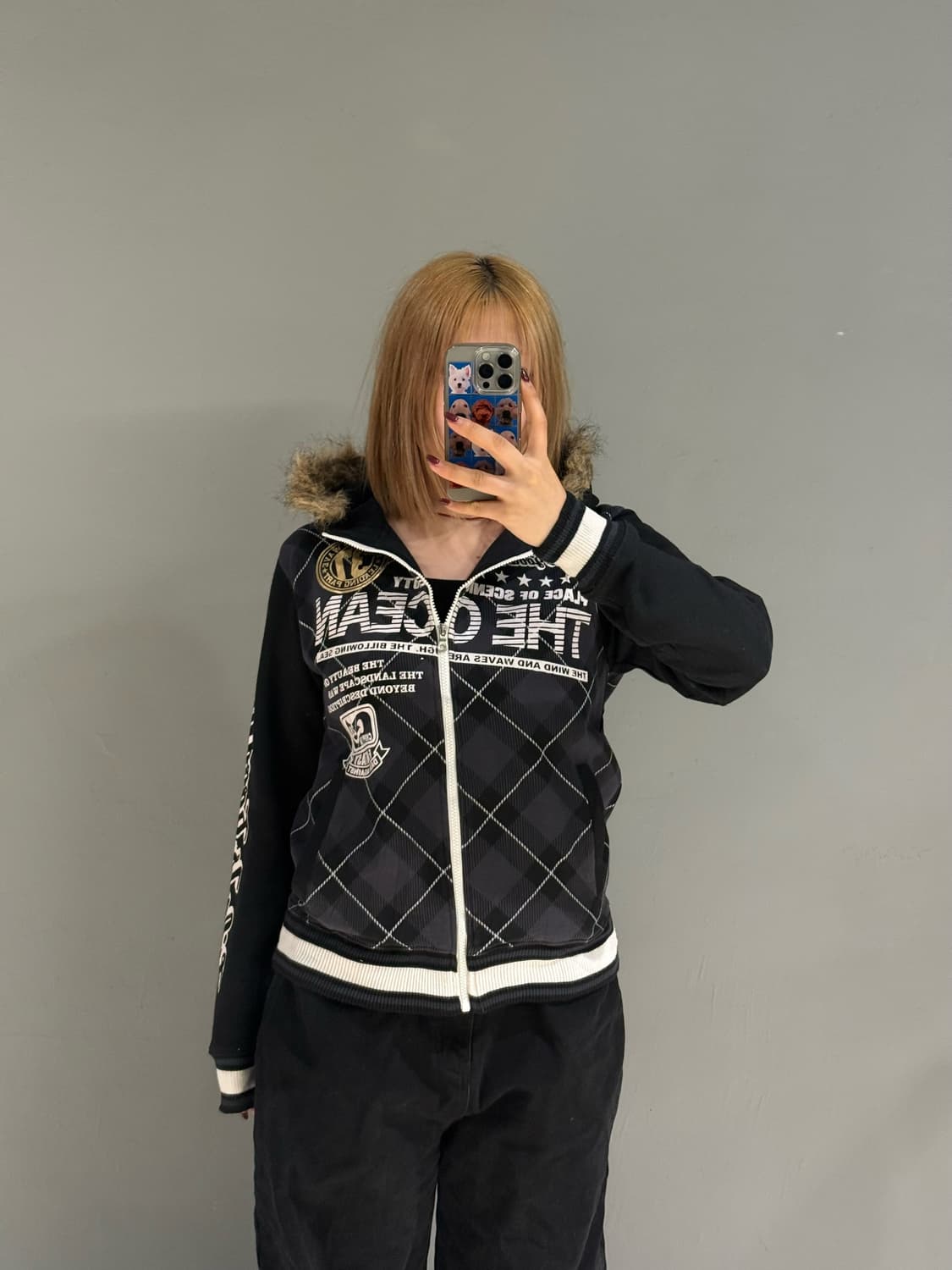 check pattern lettering fur hood zip-up 상품이미지1