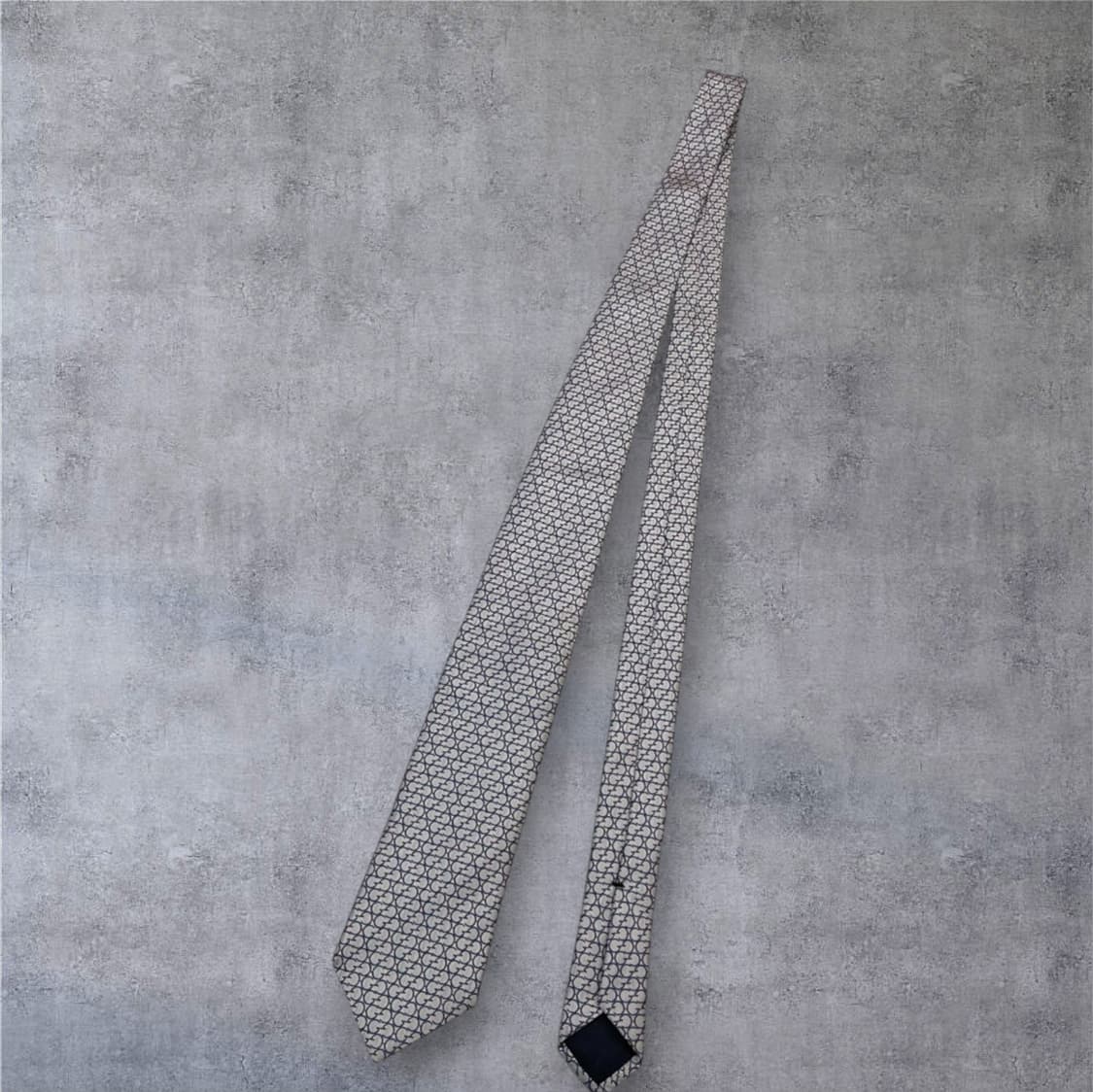 구찌 Gucci 라이트그레이 인터로킹 G 패턴 실크 넥타이 상품이미지2