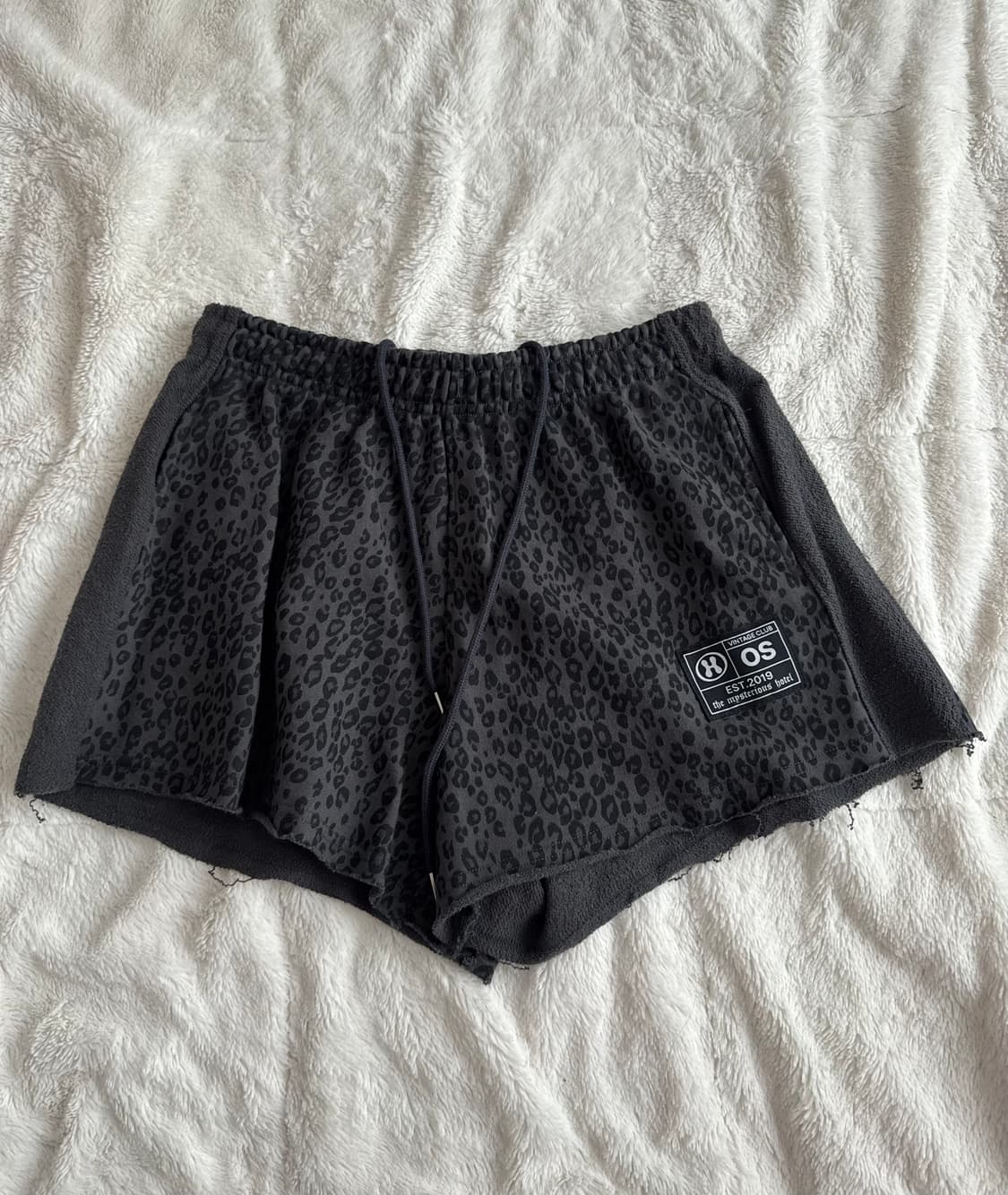 더미스테리어스호텔 컷오프 스웻 쇼츠 상품이미지6