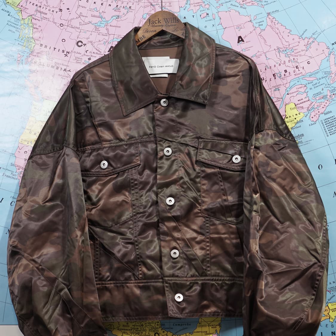 펑첸왕 카모플라쥬 플리츠 자켓 상품이미지3