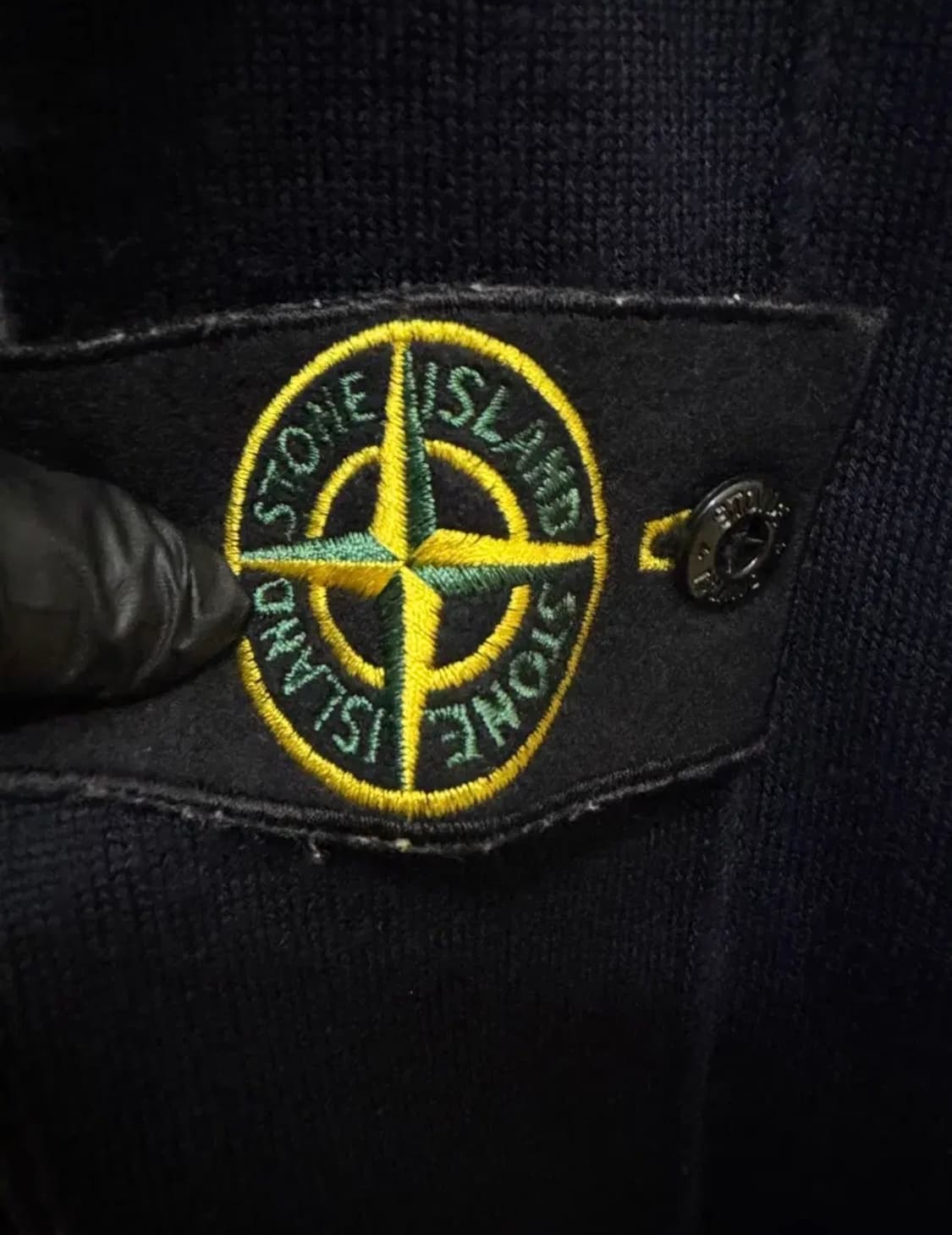 스톤아일랜드 v넥 니트 다크네이비 상품이미지7