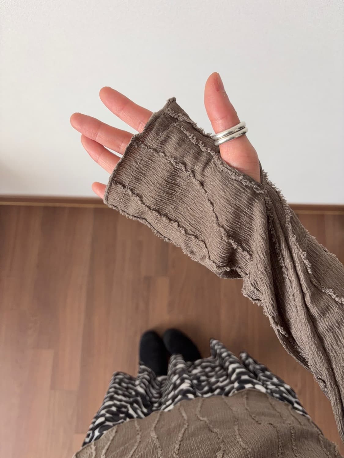 finger hole long sleeve 상품이미지3