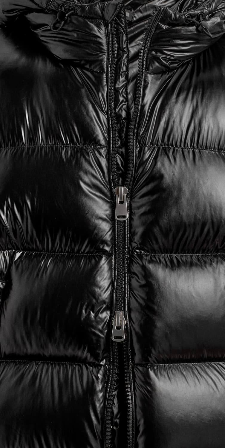 자라 25FW 유광 깃털 워터프루프 패딩 블랙 M 상품이미지5