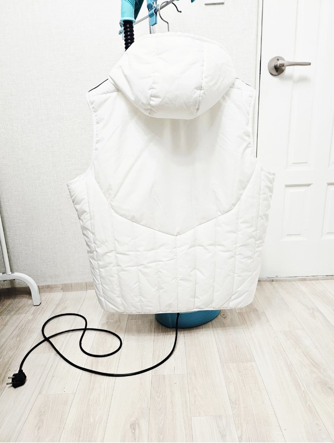 (110)2XL ☆초대장급☆ 아디다스 레알마드리드 [흰검] 패딩조끼 상품이미지5