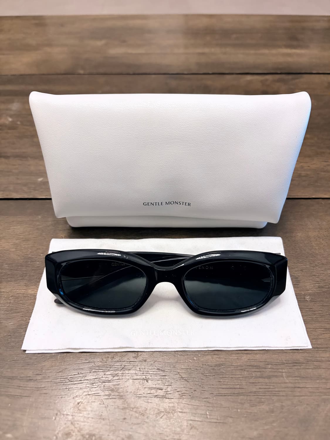 젠틀몬스터 베놈 블랙 상품이미지1