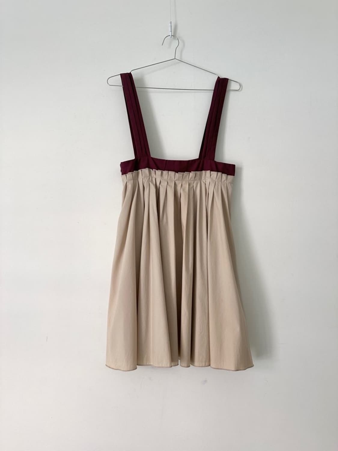 2 color pintuck detail sleeveless ops  상품이미지1