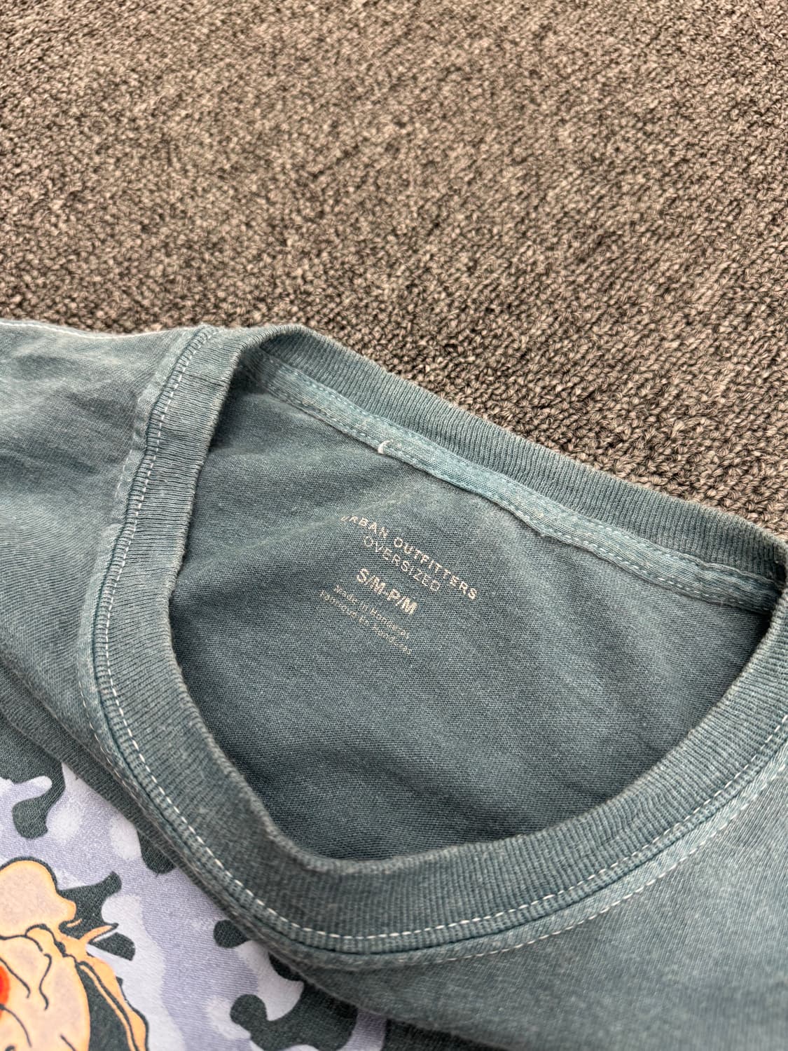 Urban Outfitters 빈티지 반팔티 상품이미지3