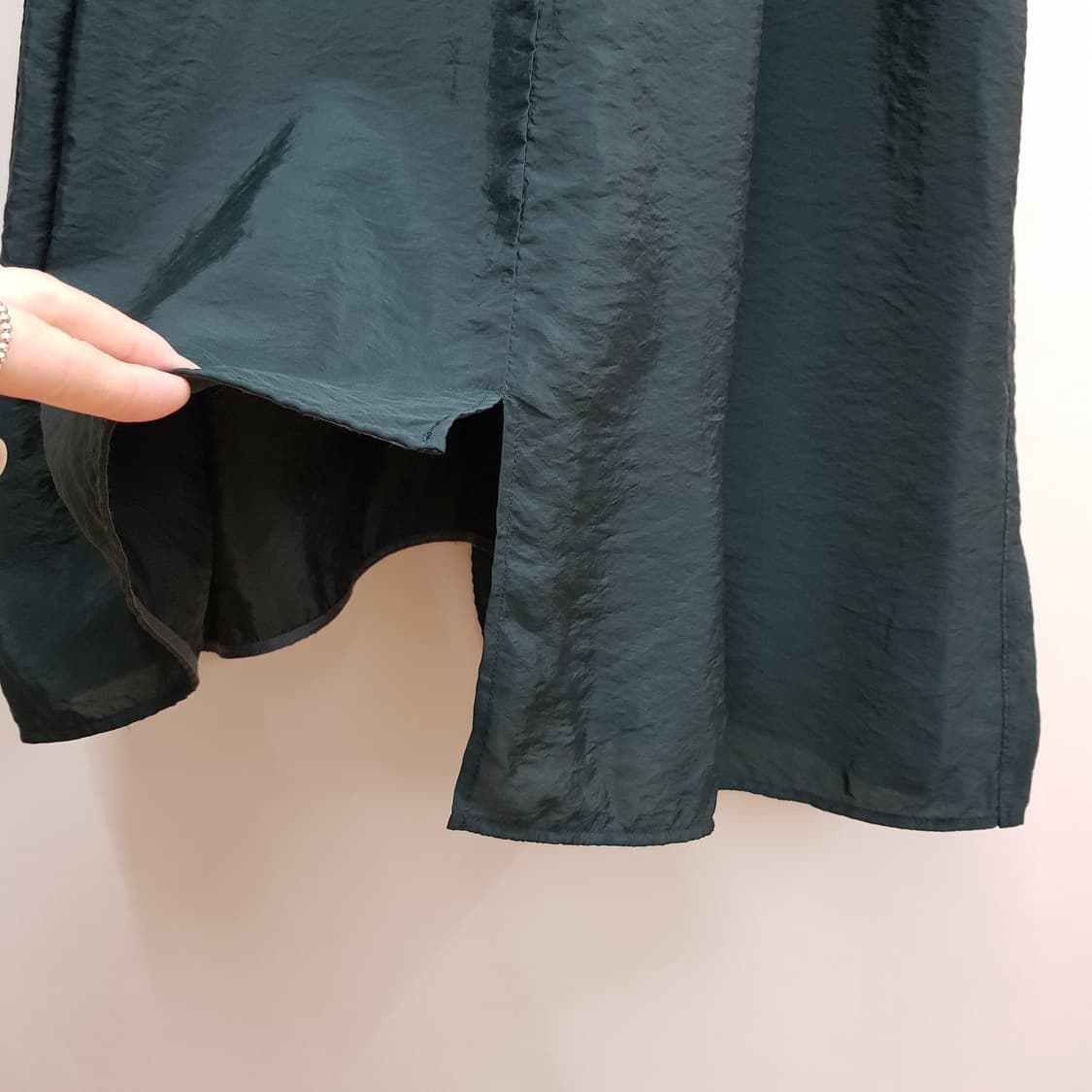 한섬 시스템 2021 체인 디테일 컬러블록 루즈핏 원피스 M사이즈 상품이미지4