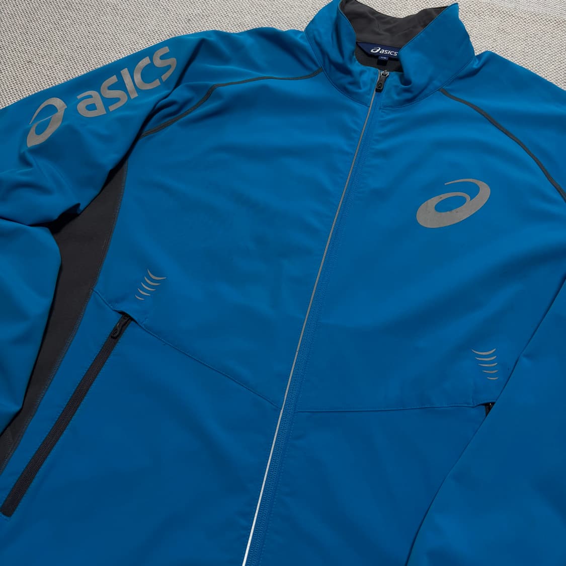 아식스 런닝 빅로고 트랙 자켓 상품이미지3