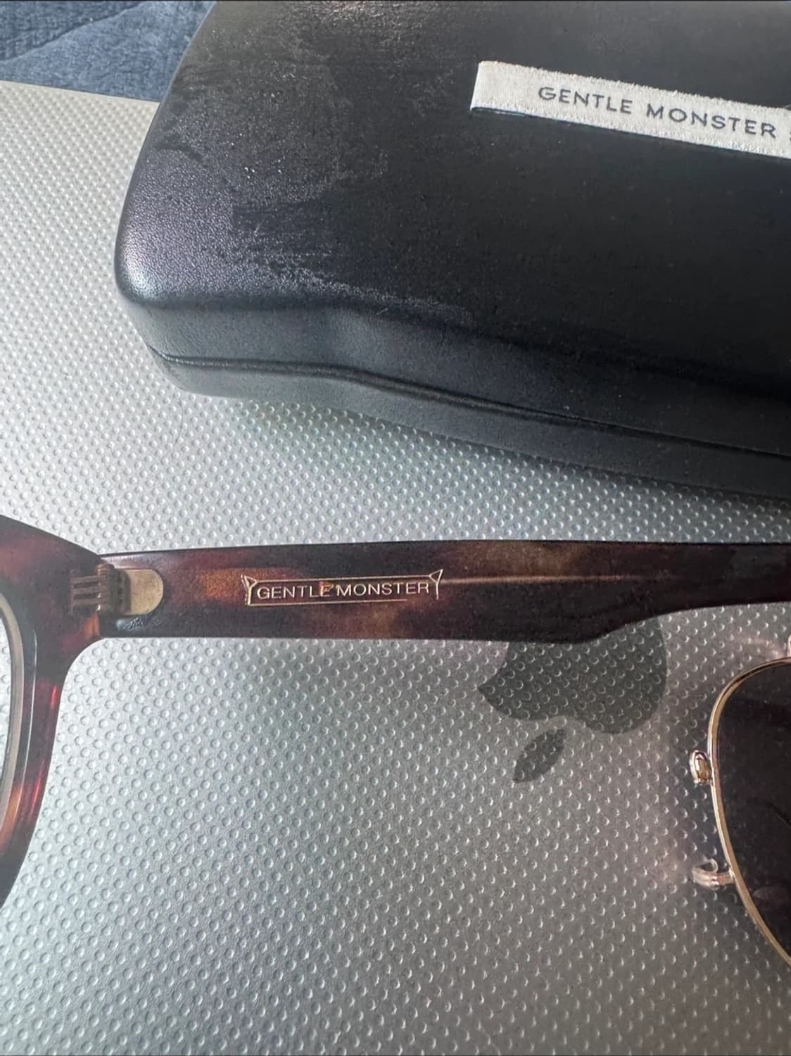 젠틀몬스터 인슐라 (클립포함) 상품이미지2