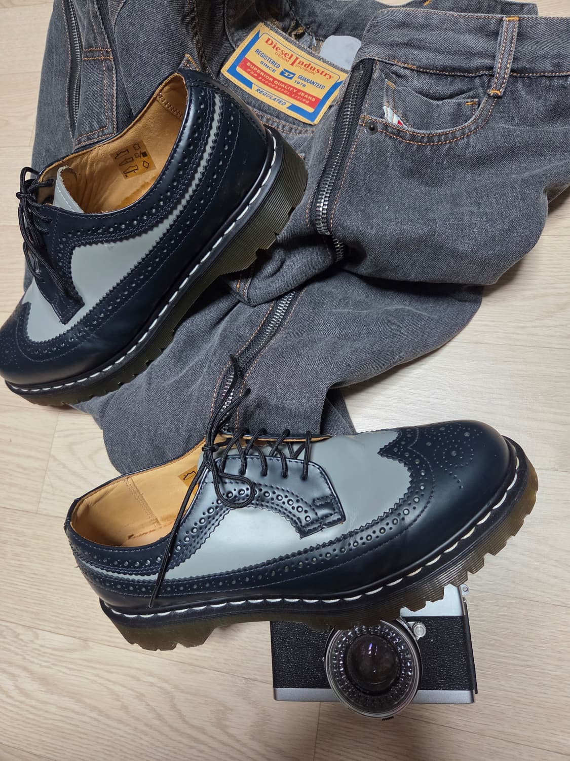 닥터마틴 윙팁 브로그 네이비 그레이 구두 더비 로퍼 상품이미지1