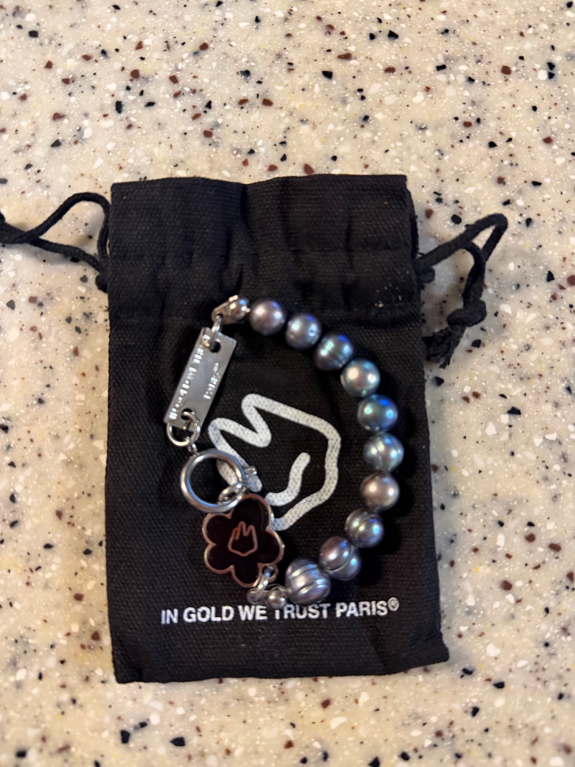 in gold we trust 진주 팔찌  상품이미지1