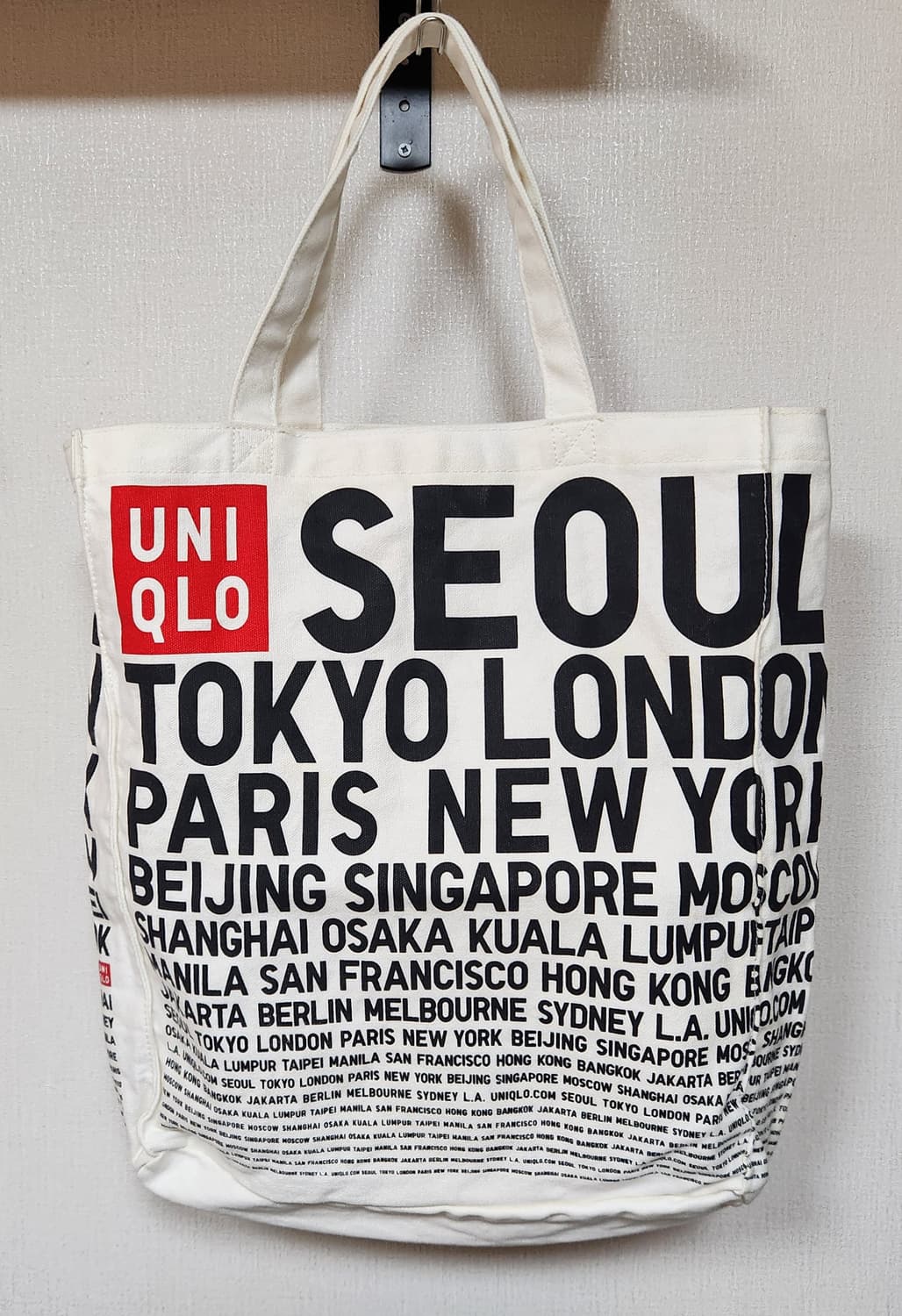 UNIQLO 유니클로 시티 레터링 에코백, 캔버스백 40x40 상품이미지1