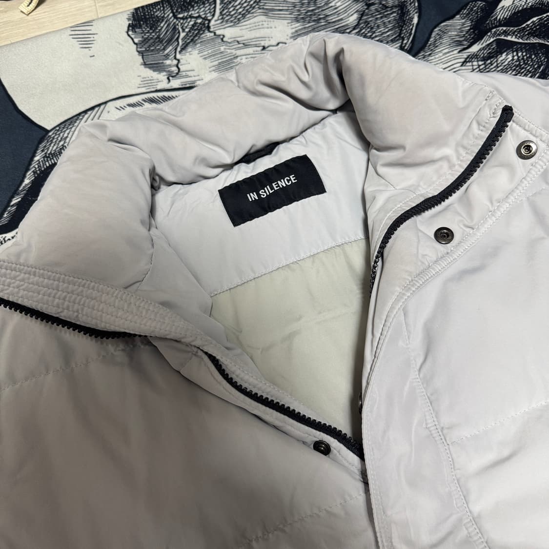 인사일런스 덕다운 패딩 M사이즈 상품이미지4