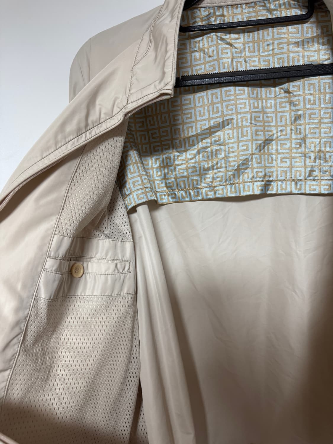 Givenchy 지방시 베이지 점퍼 100-105 상품이미지7