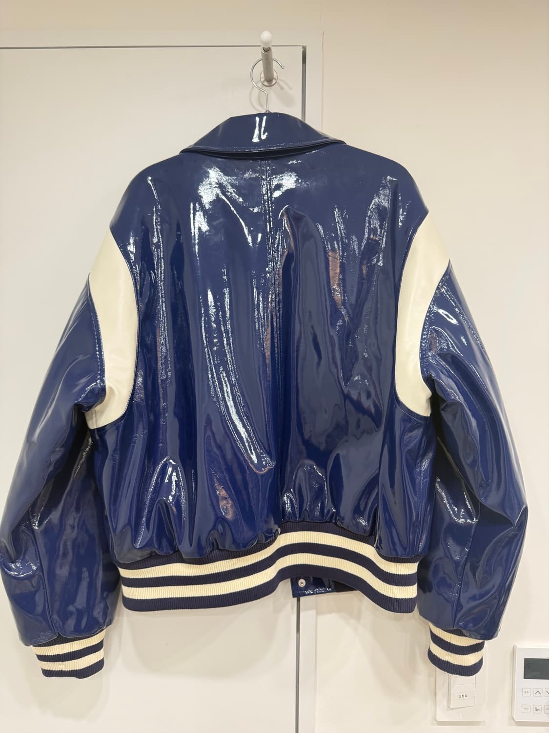 벌스데이수트 글로시 스타디움 자켓 상품이미지5