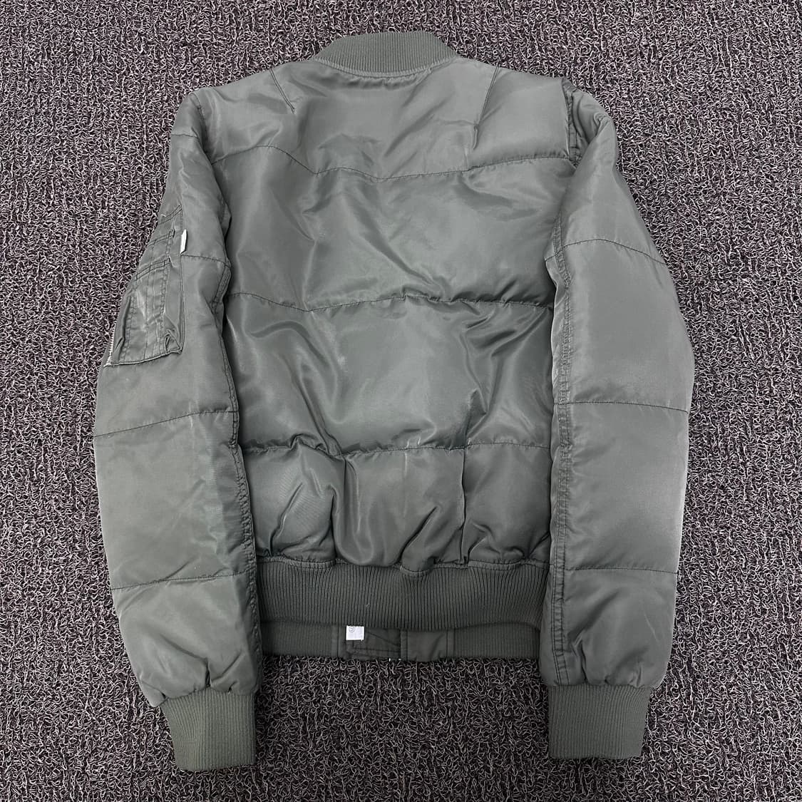디스이즈네버댓 MA-1 다운 패딩 봄버 자켓 카키 S 상품이미지7