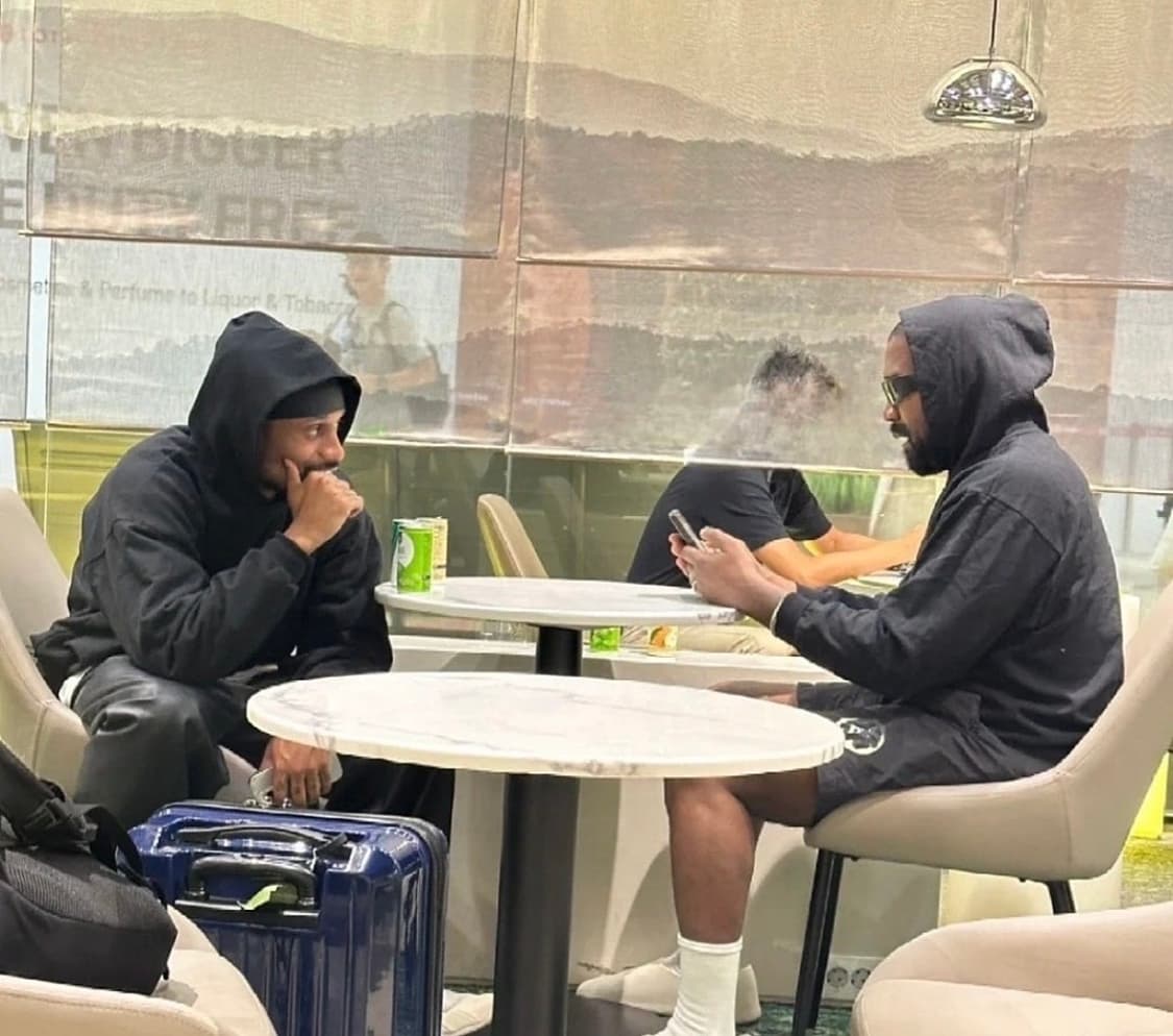 Yeezy 이지 후드티 상품이미지2