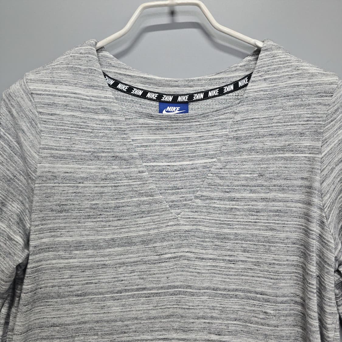 나이키(NIKE) 로고 반팔티 그레이 S 상품이미지2