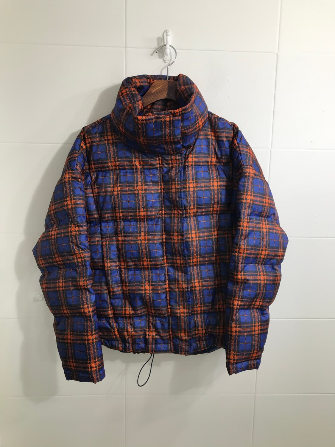 디자인 유나이티드 오렌지 블루 체크 키치 패딩 상품이미지3