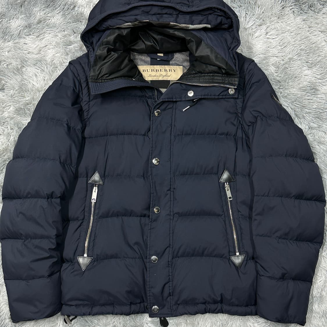 버버리 하틀리 구스다운 후드 패딩  상품이미지2