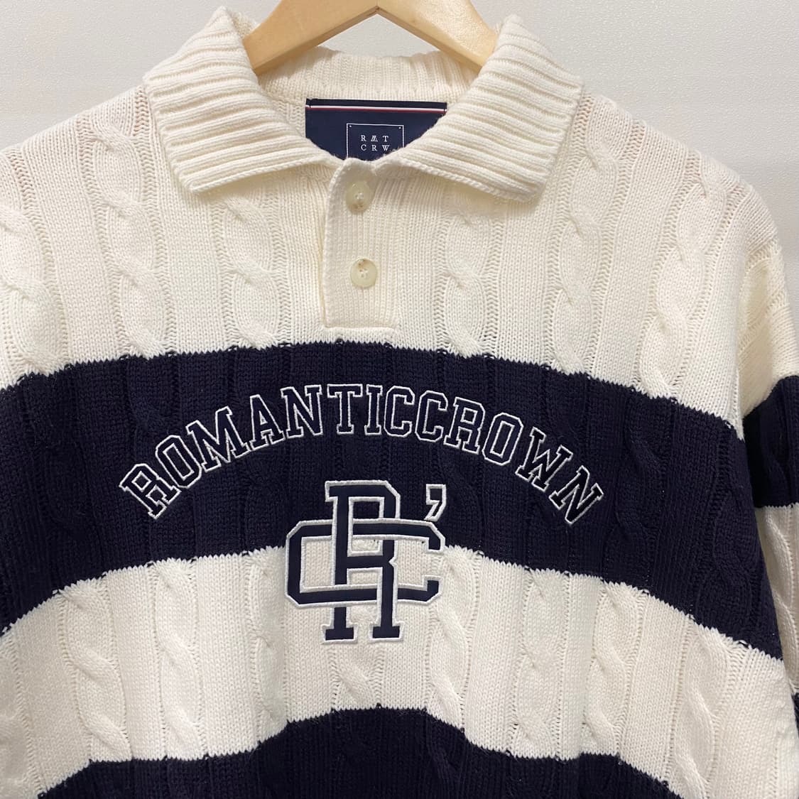 로맨틱크라운 케이블 카라 니트 상품이미지3