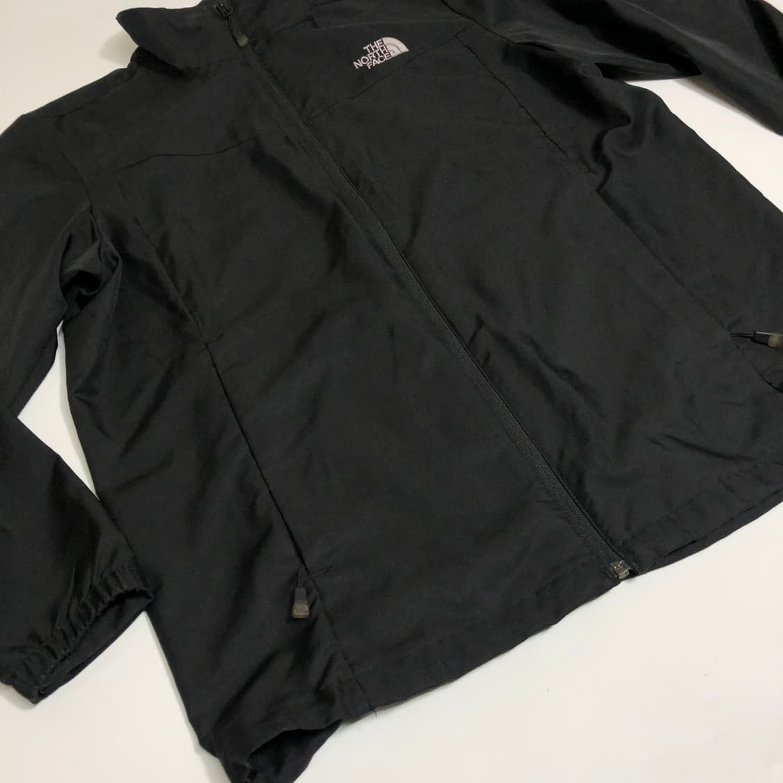노스페이스 바람막이 L 상품이미지5