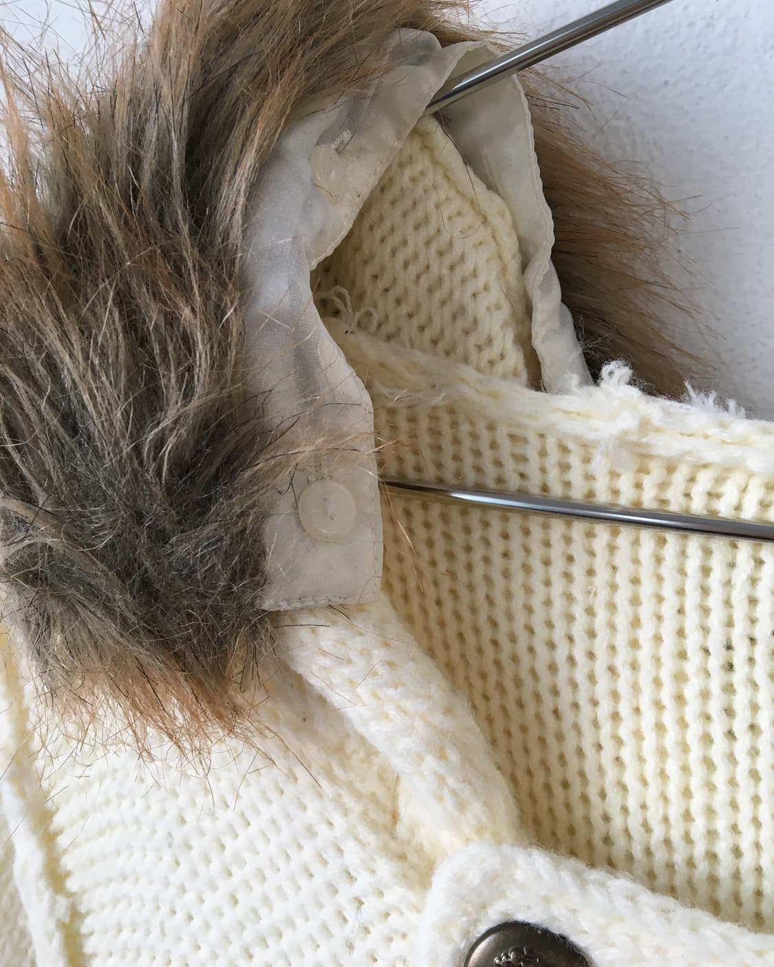 Fake fur hood duffle button cardigan 상품이미지4