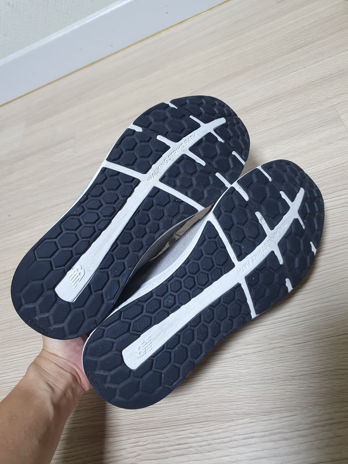 뉴발란스 1880 그레이 운동화 260 상품이미지6