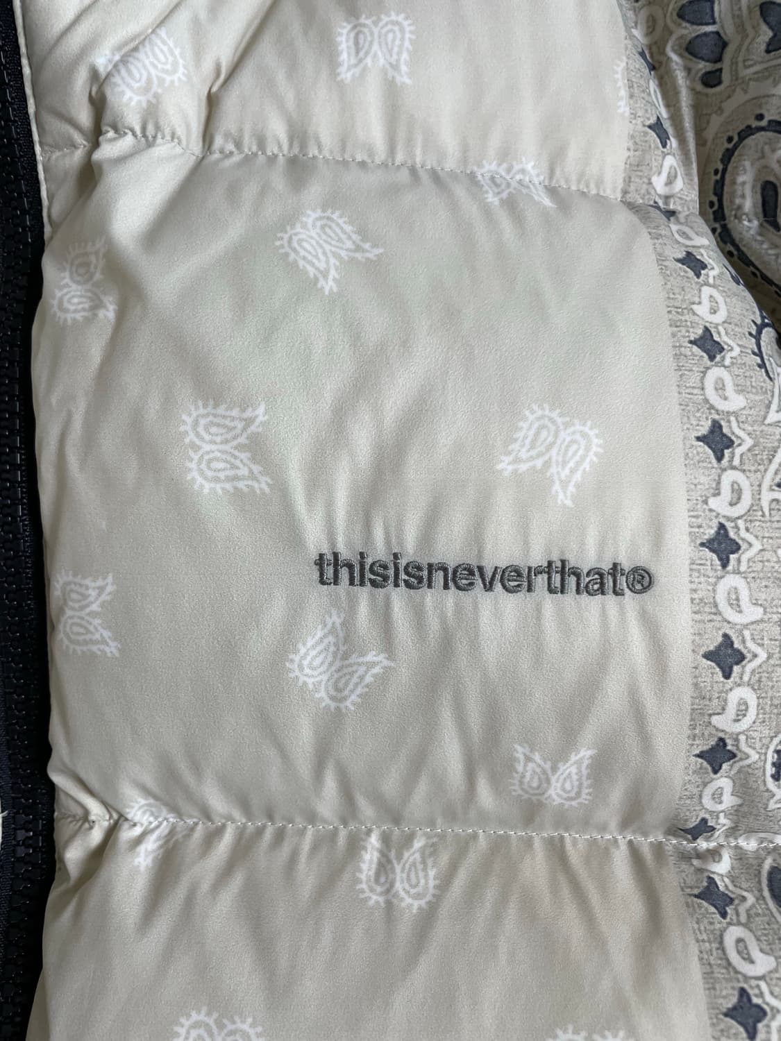 디스이즈네버댓 반다나 패딩 M 상품이미지3