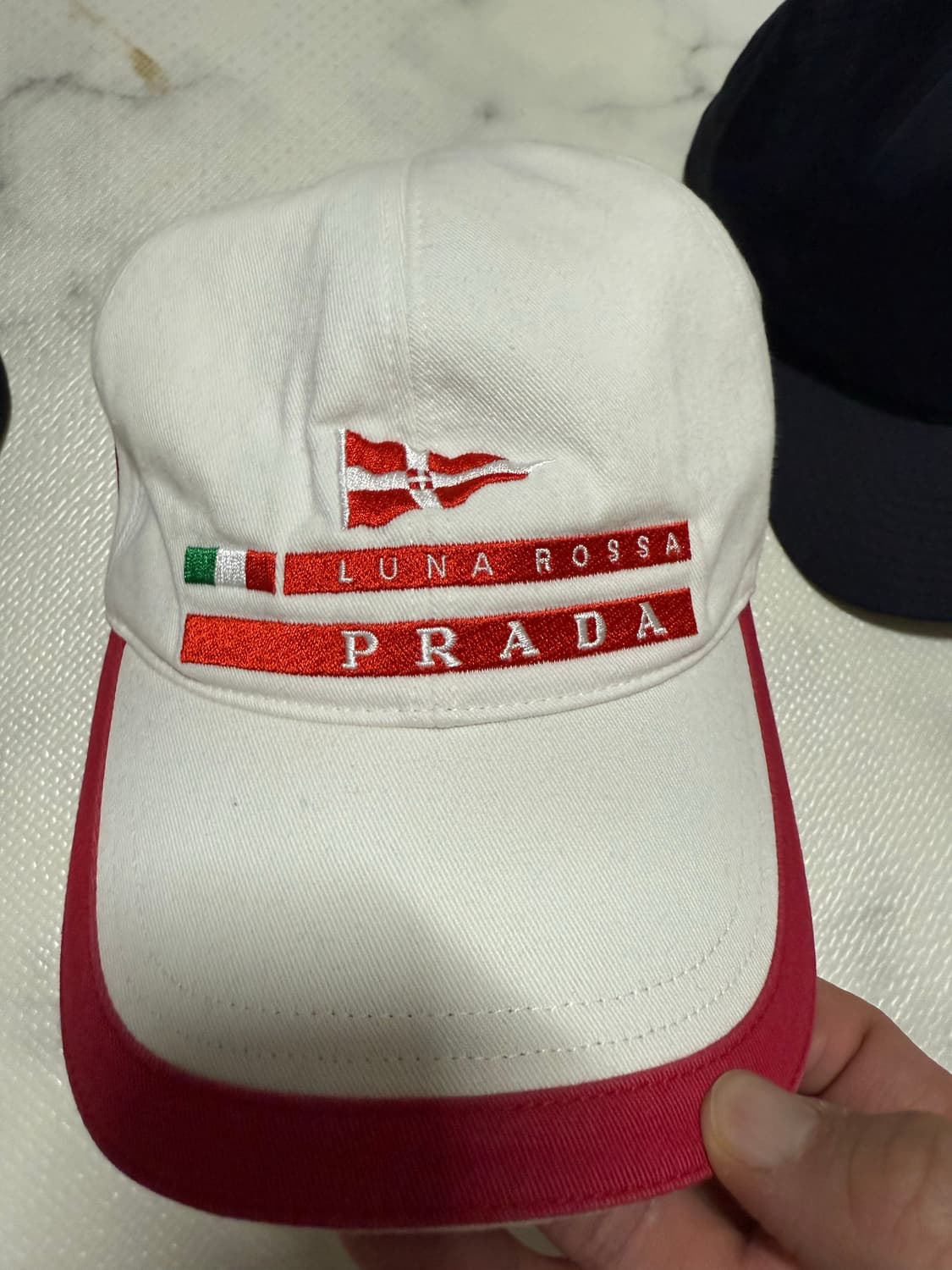 프라다 00s 모자 판매  상품이미지1
