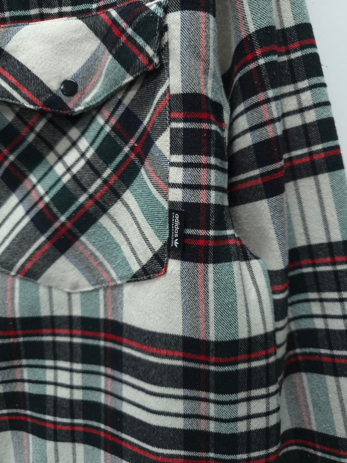 아디다스 여성 타탄 체크 플란넬 셔츠 (66~77) 상품이미지3