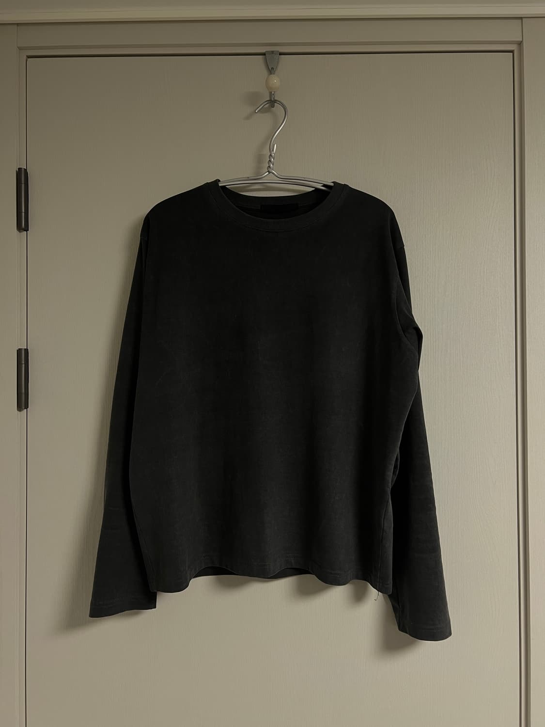 HTAE 90s Basement Long Sleeve Aged Black 상품이미지4