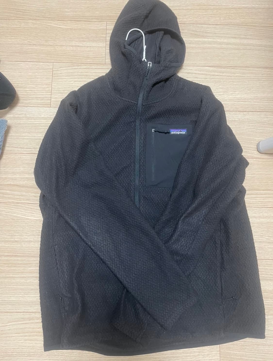 파타고니아 R1 에어 풀집 후디 블랙 L 새제품 상품이미지1