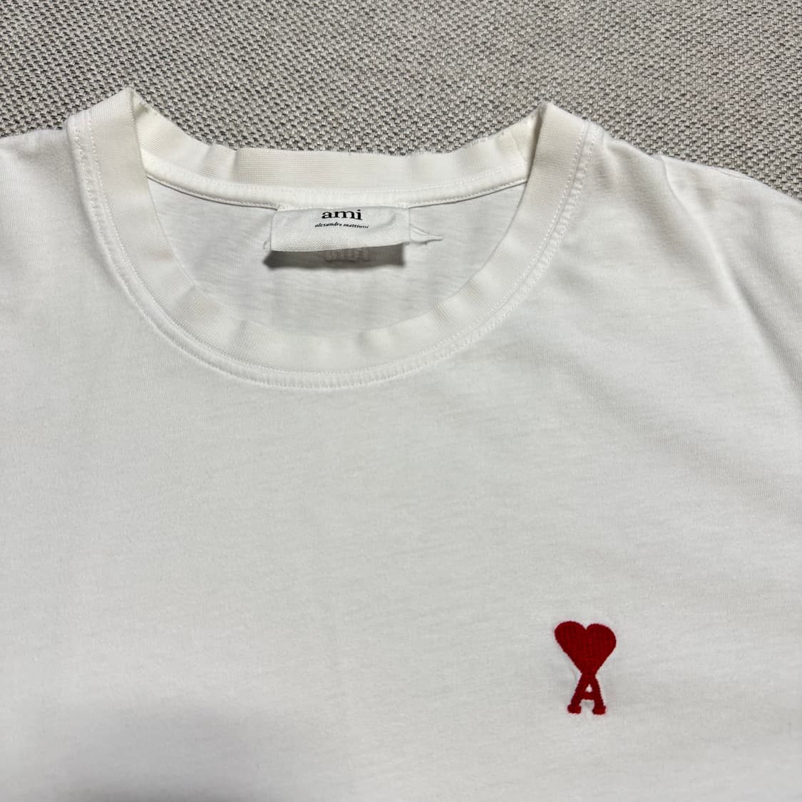 아미 스몰 하트 반팔 티셔츠 상품이미지2